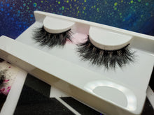 Load image into Gallery viewer, Mink lashes