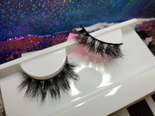 Load image into Gallery viewer, Mink lashes