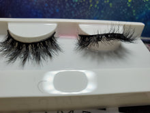 Load image into Gallery viewer, Mink lashes
